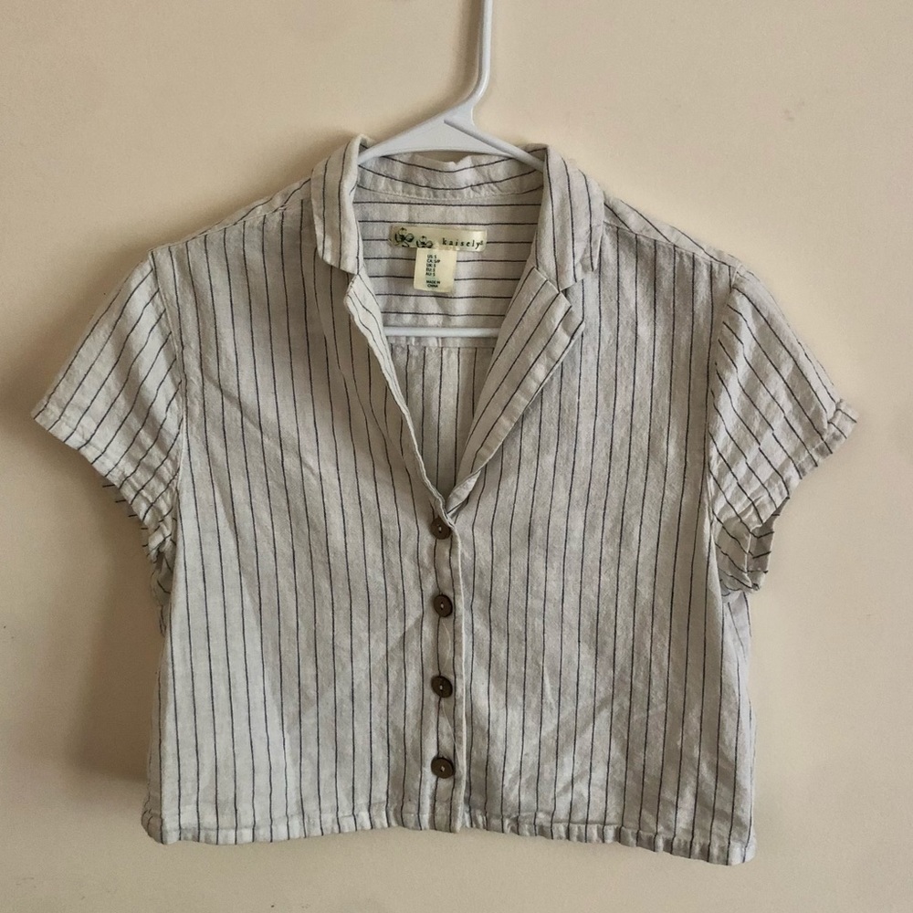 Cropped Pinstripe Button Up Wooden Beachy Blouse - Picture 3 of 6